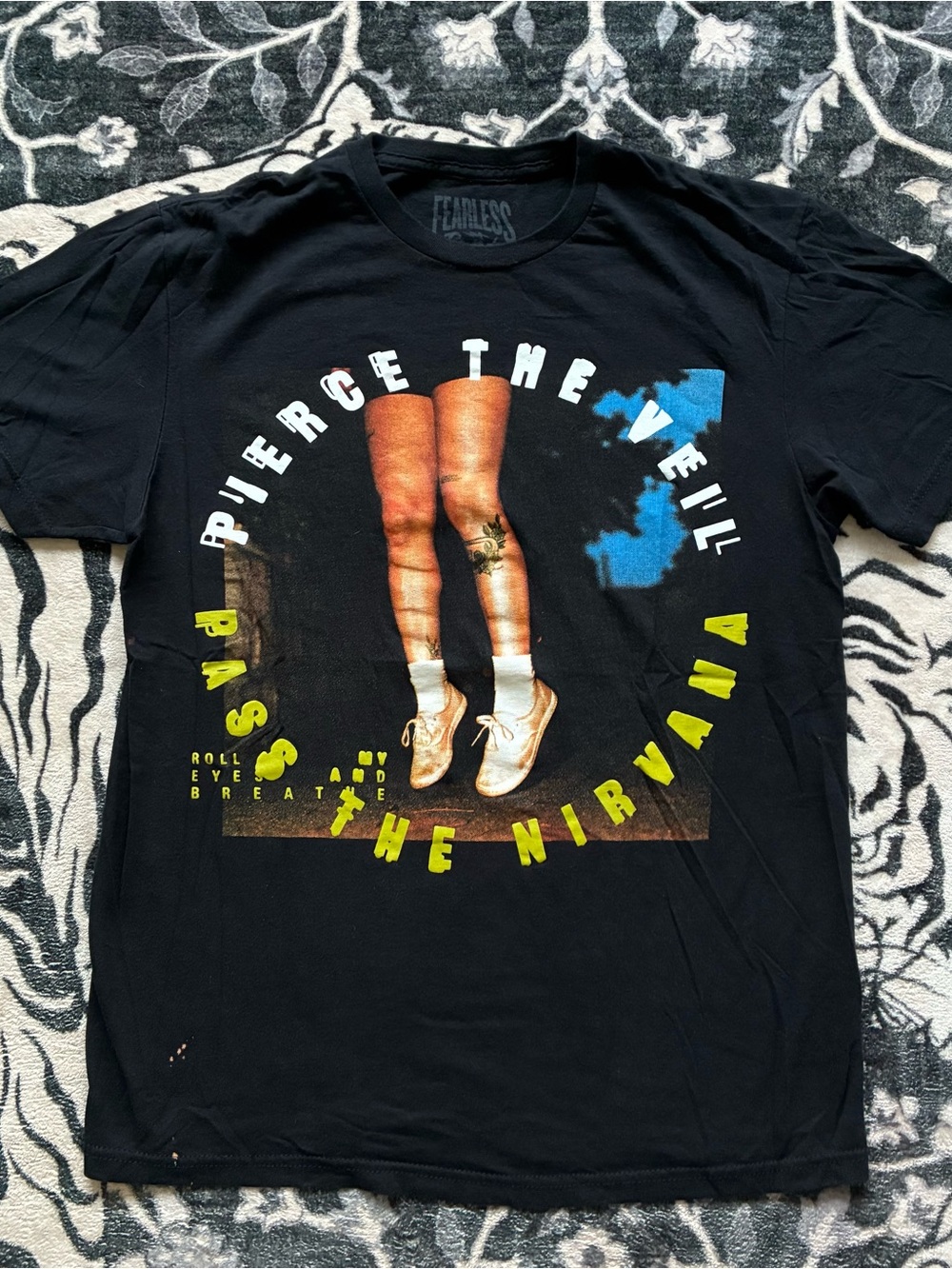 000 - PIERCE THE VEIL PASS THE NIRVANA POST HARDCORE EMO BAND T SHIRT